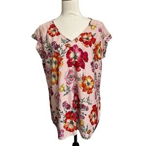 Express Pink Floral Lace Shoulder V-Neck Blouse Size Large